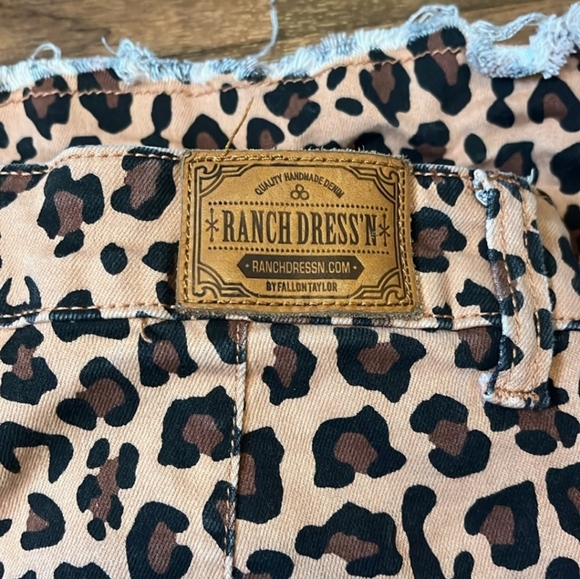RANCH DRESS'N Flare Boot Jeans, size 14 (Leopard) - Picture 2 of 5